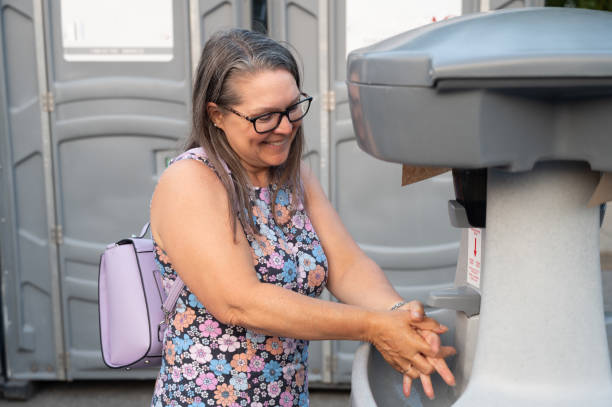 Best Portable bathroom rental  in Orlovista, FL